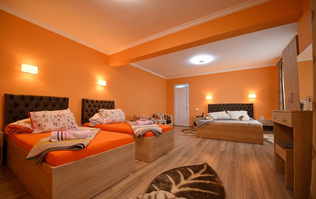 Apartament Trident Haţeg Exterior foto
